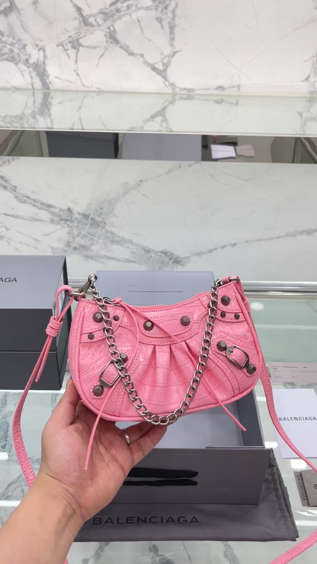 Yupoo Gucci Bags Watches Nike Clothing Jordan Yeezy Balenciaga Shoes
