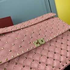 大号0128#Valentino 华伦天奴🆕🆕款女士挎包,GARAVANI ROCKSTUD SPIKE 大号0128#Valentino 华伦天奴🆕🆕款女士挎包,GARAVANI ROCKSTUD SPIKE
