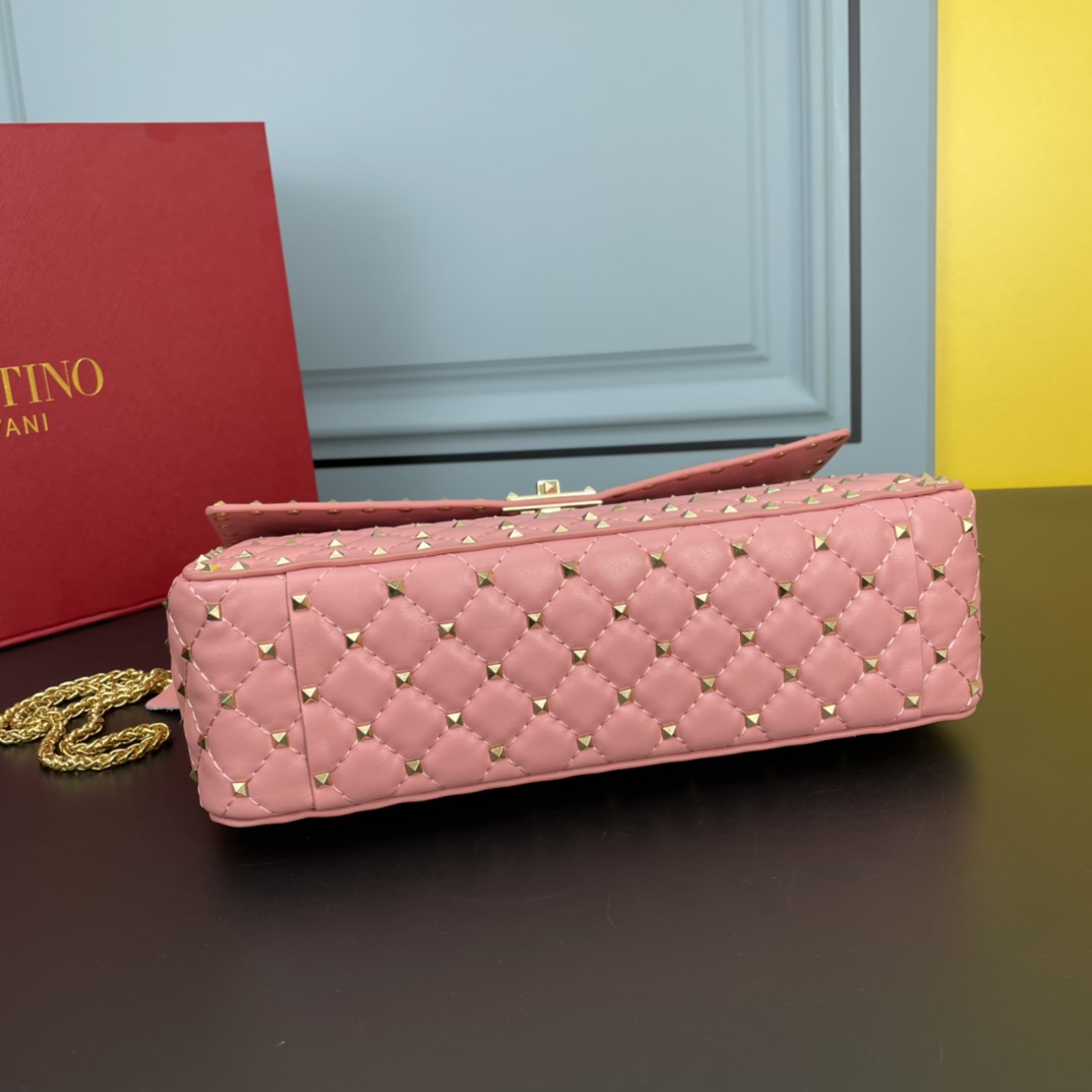 大号0128#Valentino 华伦天奴🆕🆕款女士挎包,GARAVANI ROCKSTUD SPIKE 大号0128#Valentino 华伦天奴🆕🆕款女士挎包,GARAVANI ROCKSTUD SPIKE
