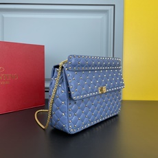 大号0128#Valentino 华伦天奴🆕🆕款女士挎包,GARAVANI ROCKSTUD SPIKE 大号0128#Valentino 华伦天奴🆕🆕款女士挎包,GARAVANI ROCKSTUD SPIKE
