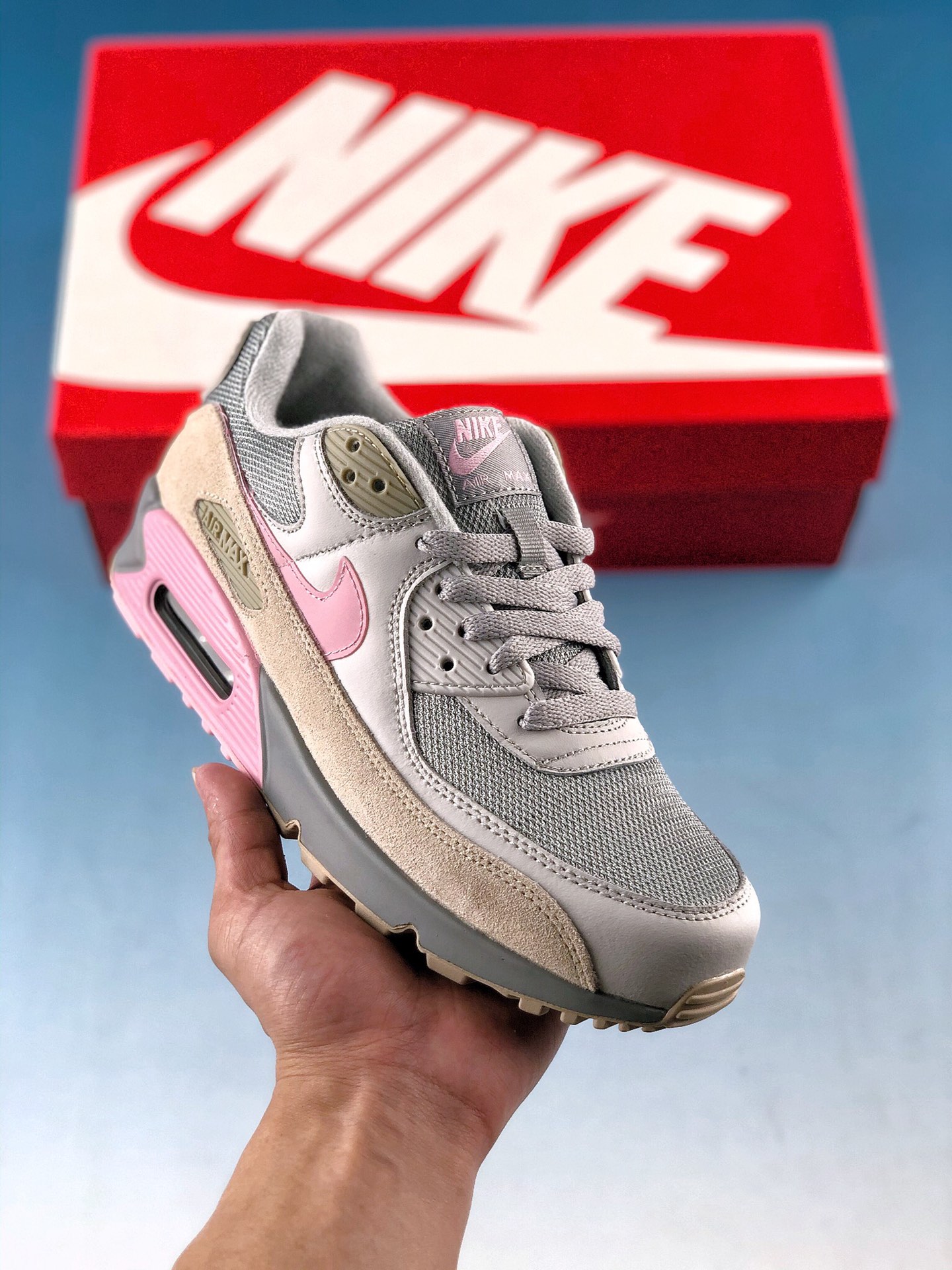  支持放店
Nike Air Max 90 “Vast Grey”灰粉
货号：CW7483 001
尺码：36 36.5 37.5 38 38.5 39 40