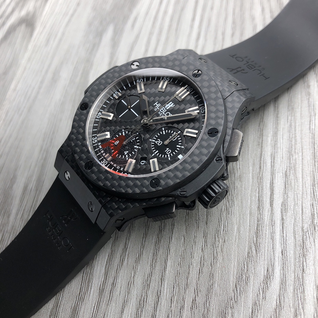 HB 恒宝 HUBLOT 宇舶大爆炸系列 🎮301.QX.1724.RX腕表