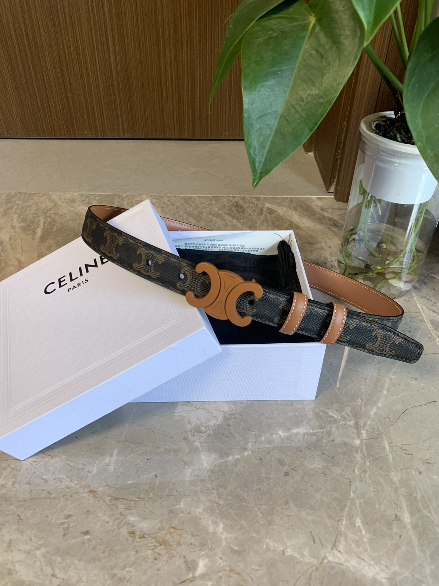 🉐️ CÉLINE 赛琳新款🆕 凯旋门腰带 TRIOMPHE 光滑小牛皮腰带 对版溜金金属件 宽2.5c