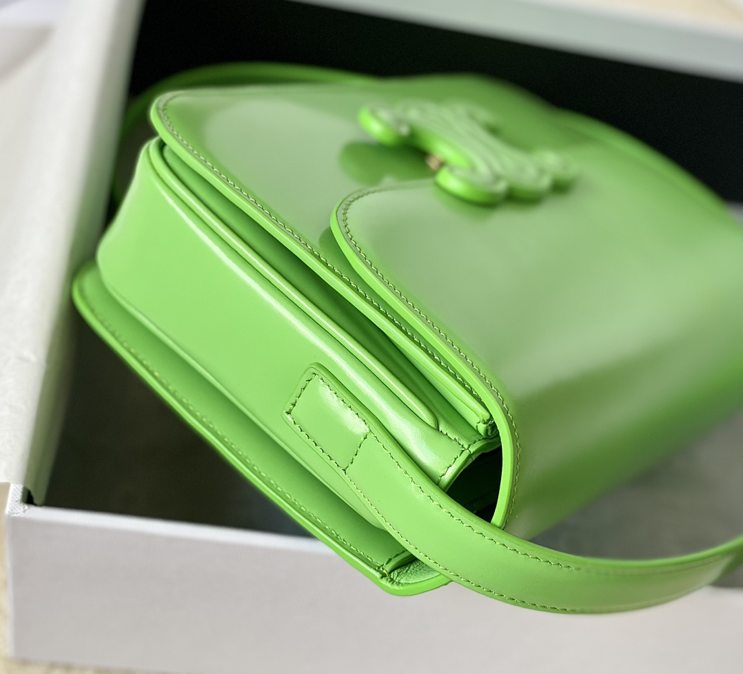 CELINE赛琳2022新款浮雕凯旋门肩背包199223