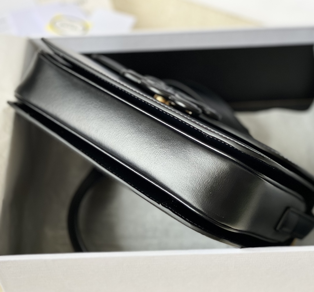 CELINE赛琳2022新款浮雕凯旋门肩背包199223