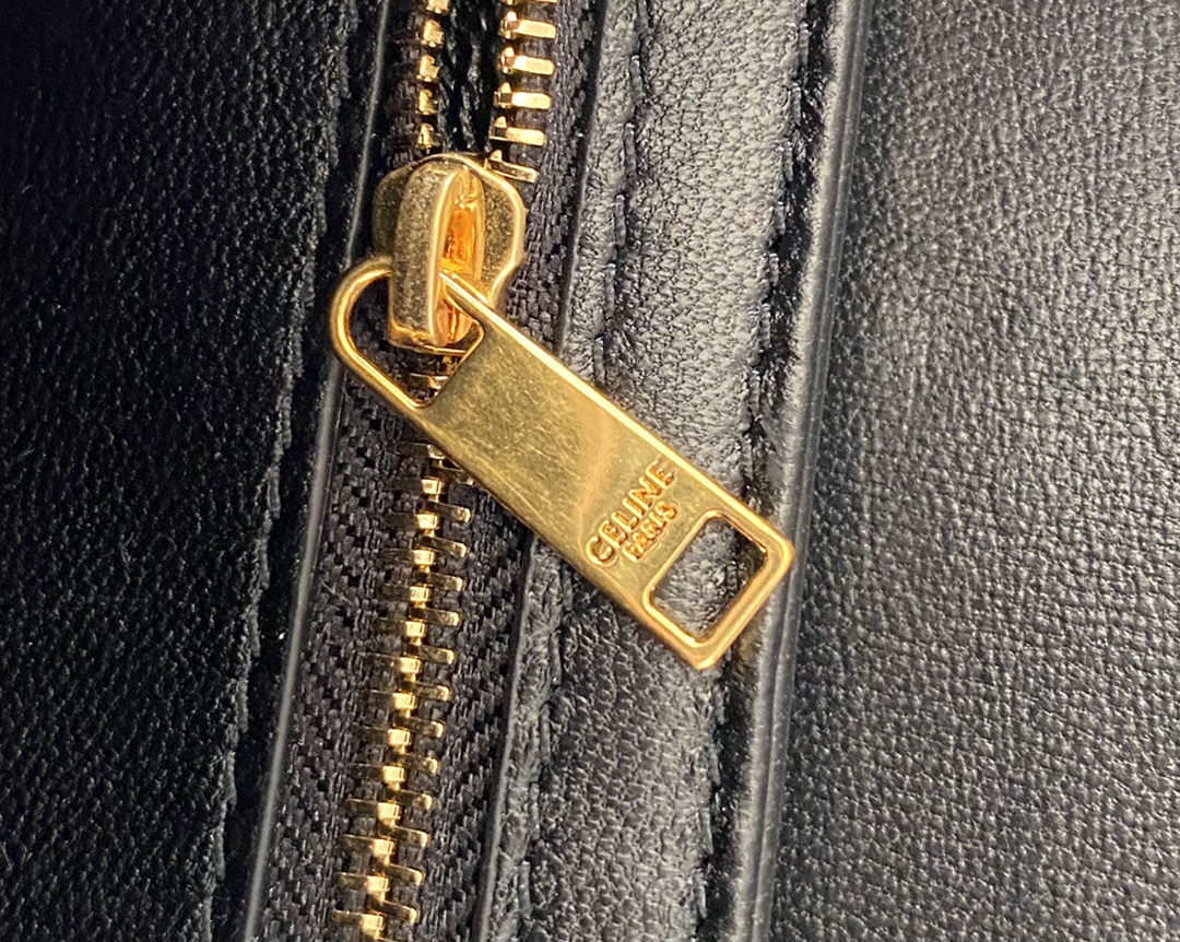 CELINE赛琳2022新款浮雕凯旋门肩背包199233