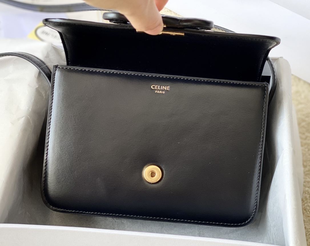 CELINE赛琳2022新款浮雕凯旋门肩背包199233