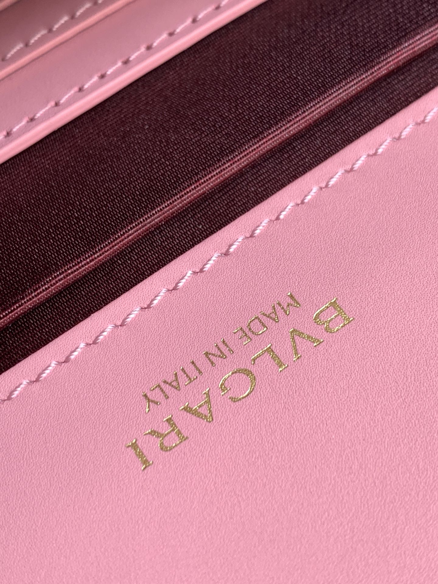 BVLGARI宝格丽意大利小牛皮小号手袋292103