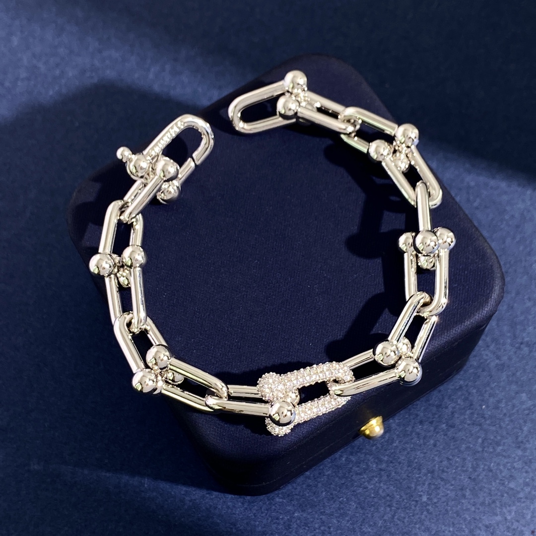 Tiffany & Co. TFN蒂芙尼新款环扣U型竹节单颗满钻粗版光面手链到货 黄铜材料电镀18K金 金银玫3个色
