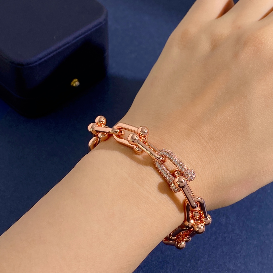 Tiffany & Co. TFN蒂芙尼新款环扣U型竹节单颗满钻粗版光面手链到货 黄铜材料电镀18K金 金银玫3个色