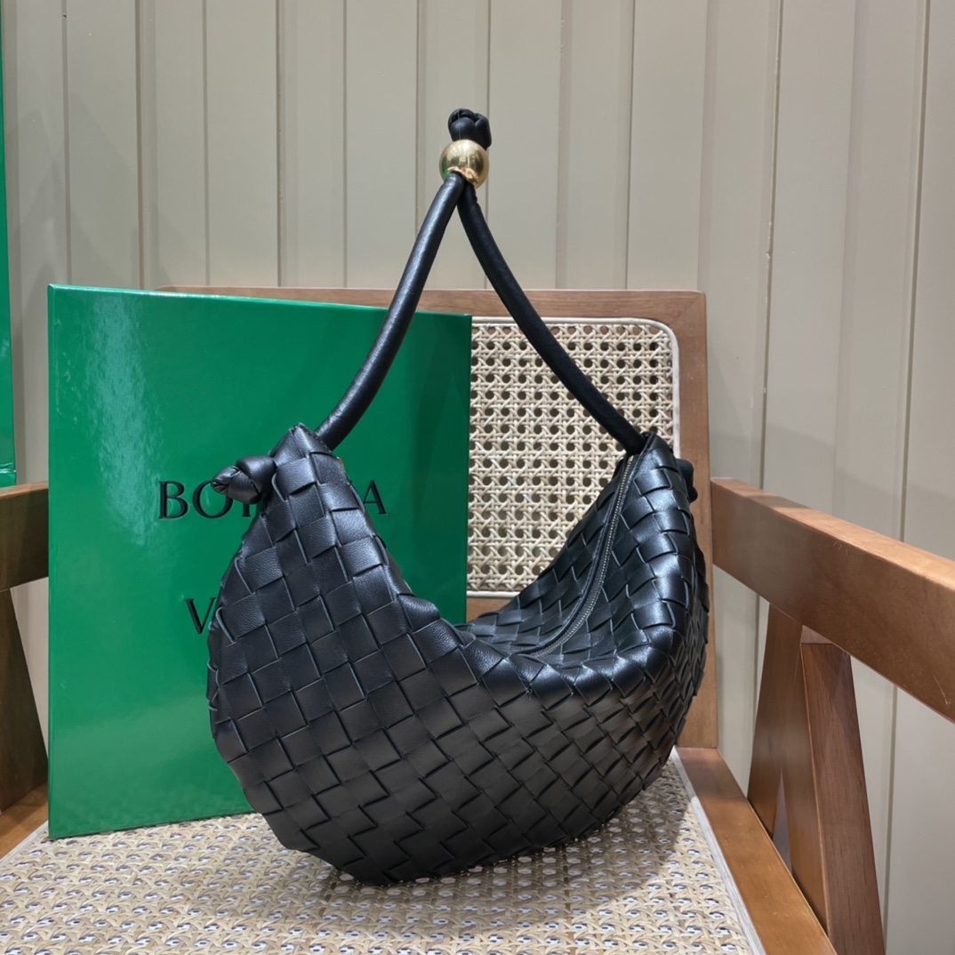 Bottega Veneta葆蝶家 TURN 40CM BAG 701024黑色