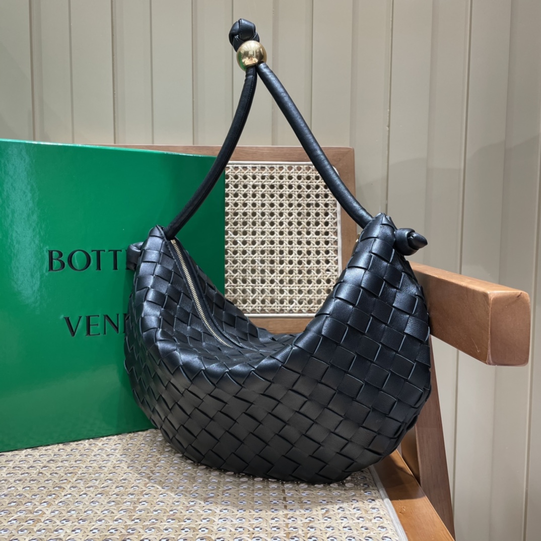 Bottega Veneta葆蝶家 TURN 40CM BAG 701024黑色