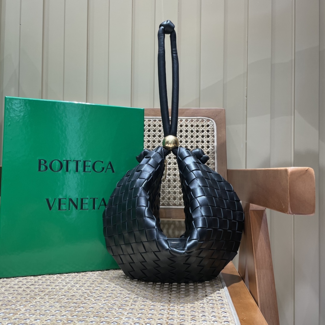 Bottega Veneta葆蝶家 TURN 40CM BAG 701024黑色