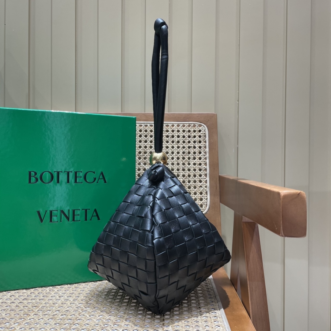 Bottega Veneta葆蝶家 TURN 40CM BAG 701024黑色