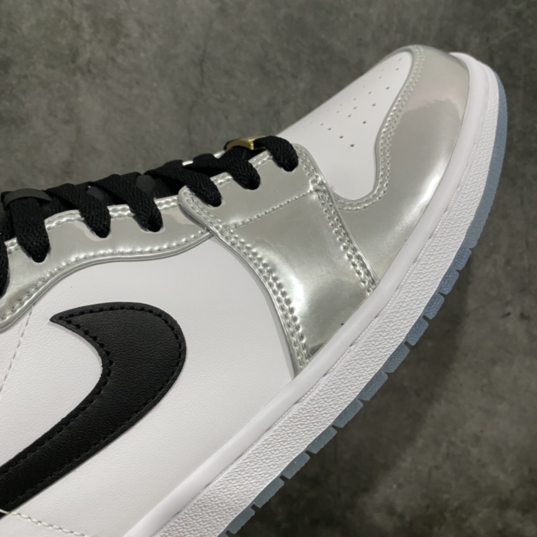 图片[6]-Air Jordan 1 \”Pass The Torch\” 伦纳德 白银电镀 货号：AQ7476 016 纯原生产线出品 原厂纸板楦头 完美还原元年版型 进口韩国进口原厂皮料，拒绝一眼假👋 超高难度折边针车工艺 原厂水晶蓝底(正确手印)， 仅服务少数懂货的高端客户 发国外可放心充正销售 ，国内APP鉴定平台 实测大几率过验 公司货已天价，这里一样逼格 零头为你搞定👏🏻👏🏻 尺码：40.5 41 42 42.5 43 44 44.5 45 46-选品中心