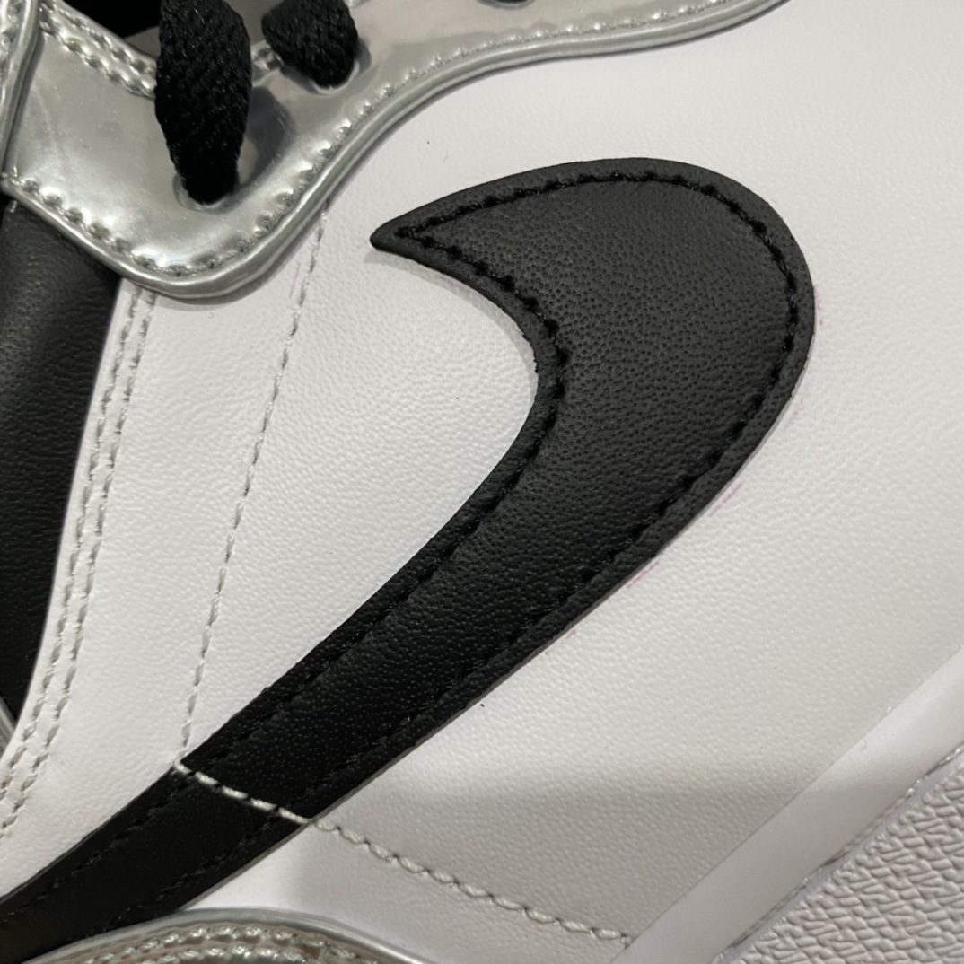 图片[4]-Air Jordan 1 \”Pass The Torch\” 伦纳德 白银电镀 货号：AQ7476 016 纯原生产线出品 原厂纸板楦头 完美还原元年版型 进口韩国进口原厂皮料，拒绝一眼假👋 超高难度折边针车工艺 原厂水晶蓝底(正确手印)， 仅服务少数懂货的高端客户 发国外可放心充正销售 ，国内APP鉴定平台 实测大几率过验 公司货已天价，这里一样逼格 零头为你搞定👏🏻👏🏻 尺码：40.5 41 42 42.5 43 44 44.5 45 46-选品中心