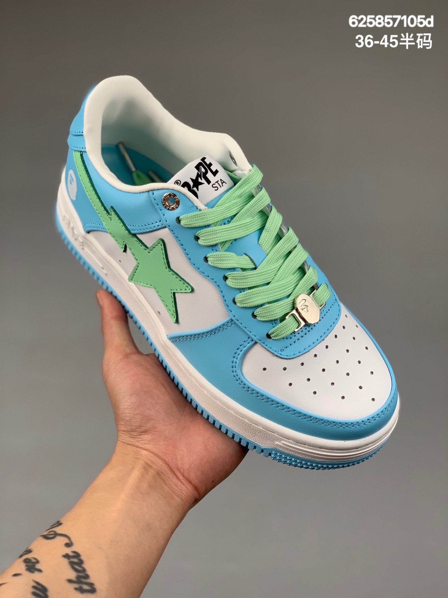 本地
Bape Sta 经典百搭休闲运动板鞋 经典猿人头设计 纯正版型 超高清洁度 海玻璃鞋垫 内置全掌气垫 全套顶级包装 包含猿人logo定制防尘袋 猿人logo卡片 抗压收纳抽屉式鞋盒 
 Size：36 36.5 37.5 38 38.5 39 40 40.5 41 42 42.5 43 44 44.5 45
编码：625857105d