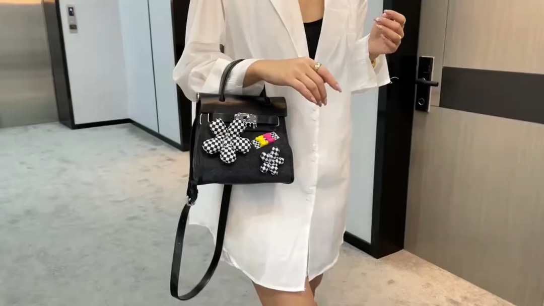Yupoo Gucci Bags Watches Nike Clothing Jordan Yeezy Balenciaga Shoes
