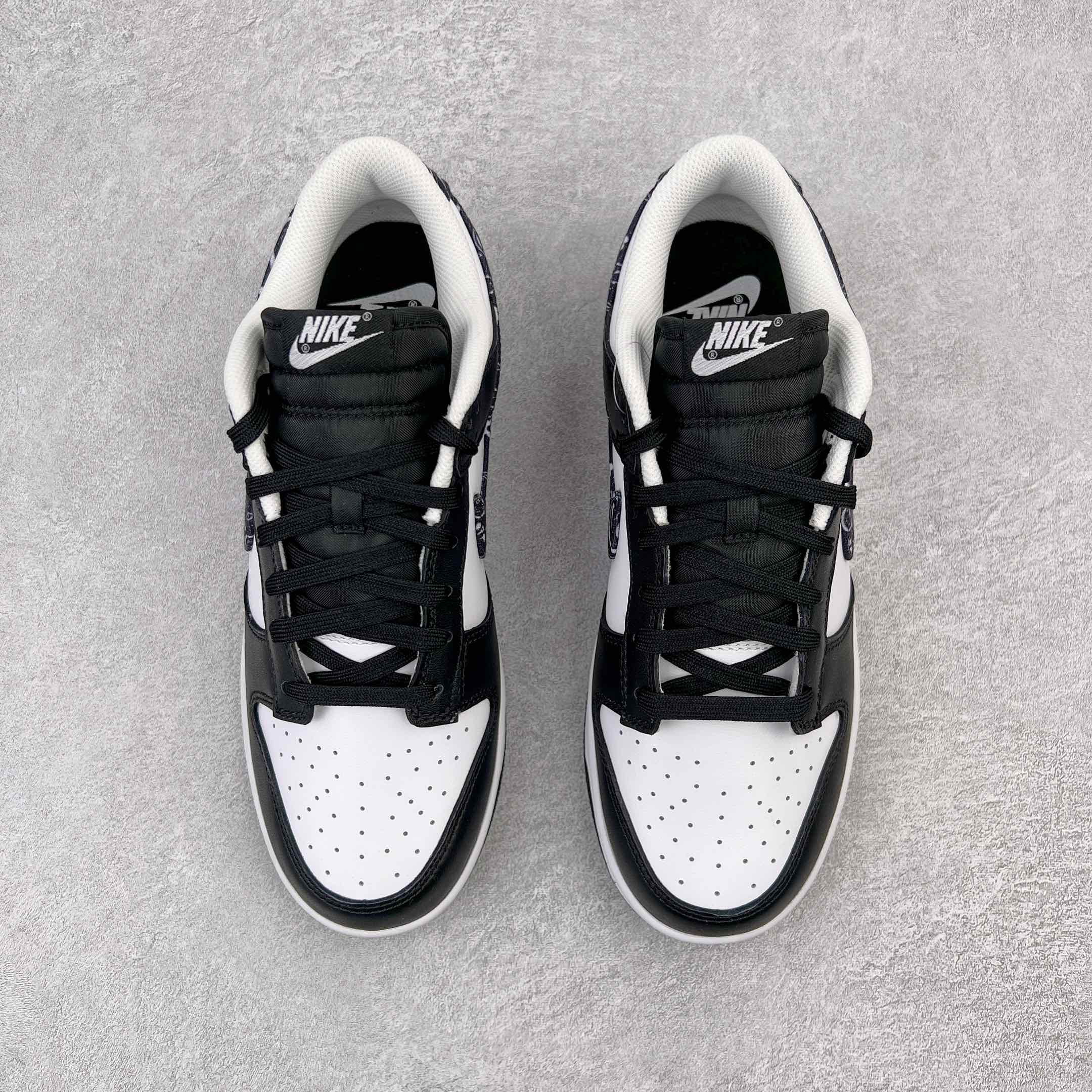 图片[2]-零售💰360 ＃M纯原 NK Dunk Low  \”Black Paisley\” 黑色佩斯利腰果花 DH4401-100 圈内最强 零售首选 独家原厂航空铝磨具打磨大底 鞋头坡度极致还原 原盒原配 圈内天花板工艺 原厂冲刀 超高清洁度 全鞋零毛边皮料切割 全套原楦原模倾力打造完美版型 采用原厂百宏鞋带以及原厂百宏织唛舌标 内标可供原厂几率过验 原厂中底布黄色点胶 原厂中底布拉帮走线遵循公司‼️SIZE：36 36.5 37.5 38 38.5 39 40 40.5 41 42 42.5 43 44 44.5 45 46 47.5 编码：by3936060-运动鞋