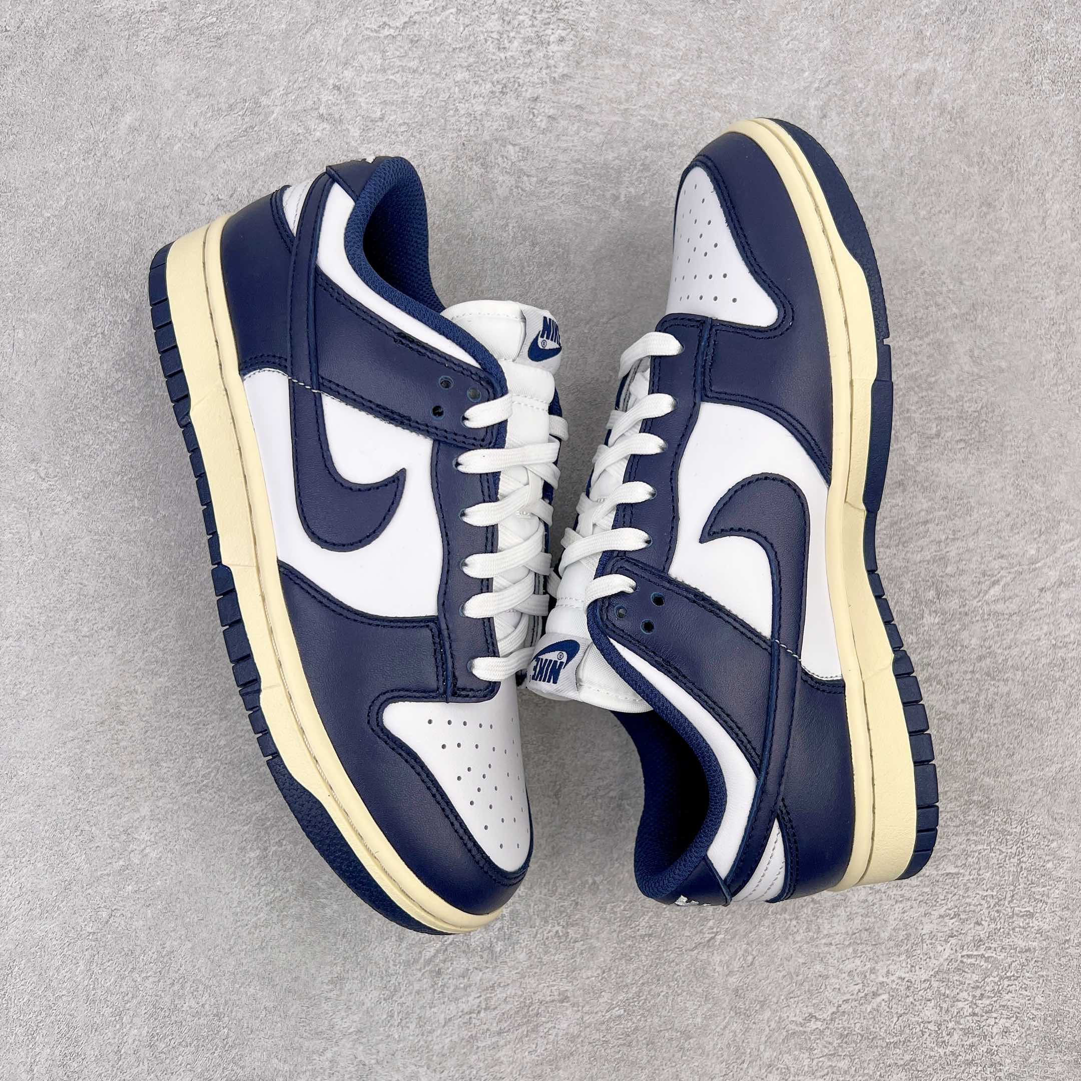 图片[3]-零售💰360 ＃M纯原 NK Dunk Low \”Vintage Navy\” 海军蓝做旧 DD1503-115 圈内最强 零售首选 独家原厂航空铝磨具打磨大底 鞋头坡度极致还原 原盒原配 圈内天花板工艺 原厂冲刀 超高清洁度 全鞋零毛边皮料切割 全套原楦原模倾力打造完美版型 采用原厂百宏鞋带以及原厂百宏织唛舌标 内标可供原厂几率过验 原厂中底布黄色点胶 原厂中底布拉帮走线遵循公司‼️SIZE：36 36.5 37.5 38 38.5 39 40 40.5 41 42 42.5 43 44 44.5 45 46 47.5 编码：by3936060-运动鞋