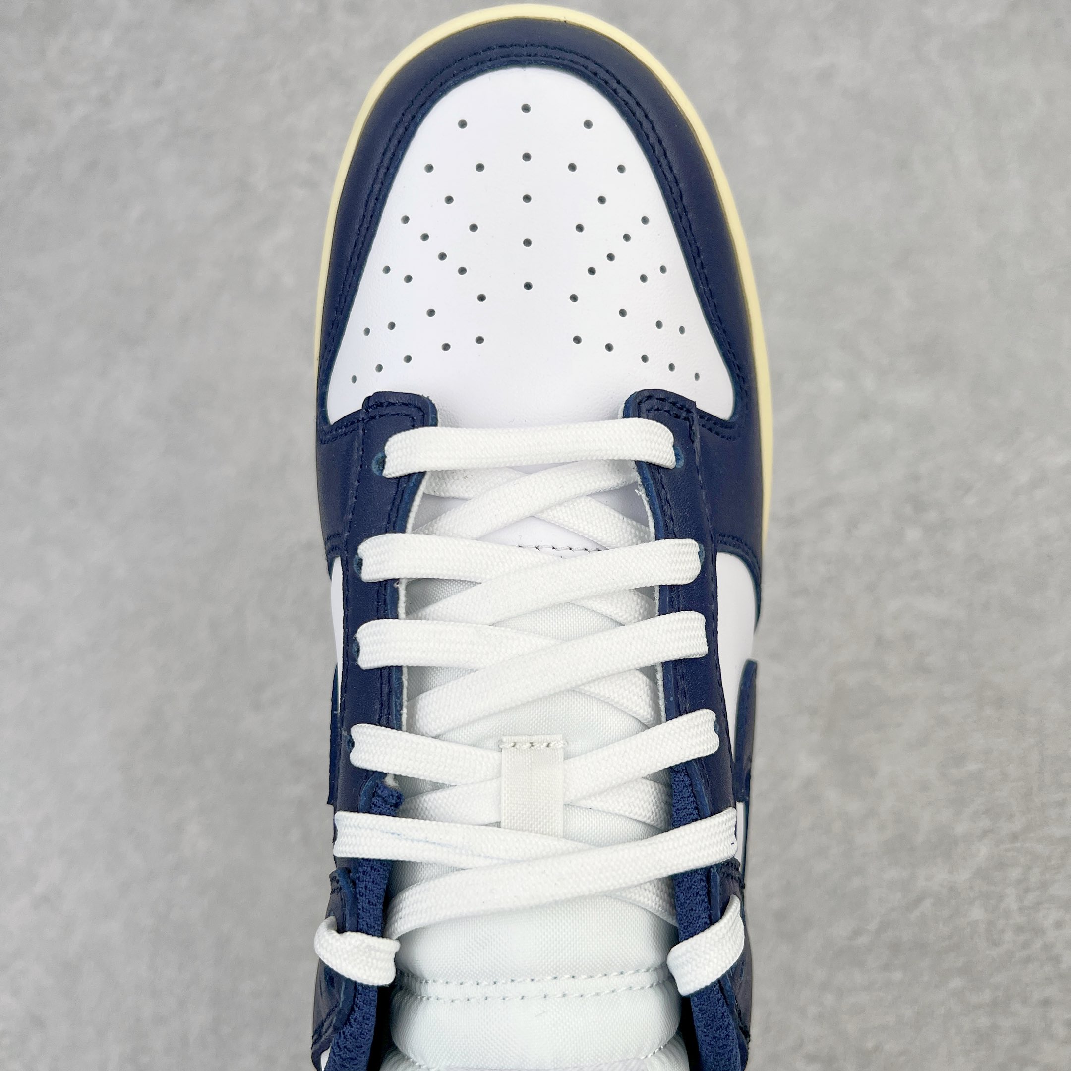 图片[4]-零售💰360 ＃M纯原 NK Dunk Low \”Vintage Navy\” 海军蓝做旧 DD1503-115 圈内最强 零售首选 独家原厂航空铝磨具打磨大底 鞋头坡度极致还原 原盒原配 圈内天花板工艺 原厂冲刀 超高清洁度 全鞋零毛边皮料切割 全套原楦原模倾力打造完美版型 采用原厂百宏鞋带以及原厂百宏织唛舌标 内标可供原厂几率过验 原厂中底布黄色点胶 原厂中底布拉帮走线遵循公司‼️SIZE：36 36.5 37.5 38 38.5 39 40 40.5 41 42 42.5 43 44 44.5 45 46 47.5 编码：by3936060-运动鞋