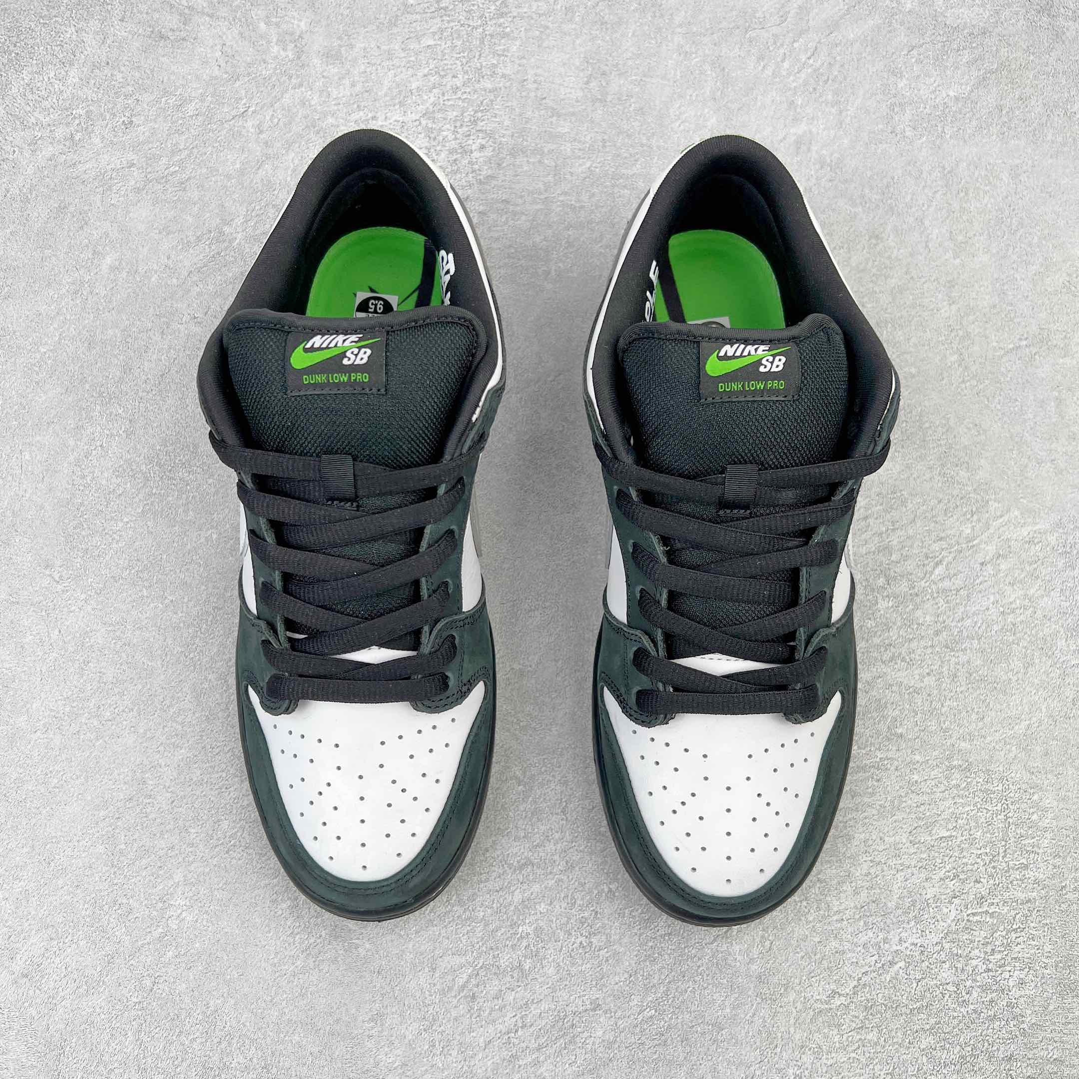 图片[2]-零售💰390 ＃M纯原 Jeff Staple x NK SB Dunk Low \”Pigeon\” 联名黑白熊猫鸽子 BV1310-337 圈内最强 零售首选 独家原厂航空铝磨具打磨大底 鞋头坡度极致还原 原盒原配 圈内天花板工艺 原厂冲刀 超高清洁度 全鞋零毛边皮料切割 全套原楦原模倾力打造完美版型 采用原厂百宏鞋带以及原厂百宏织唛舌标 内标可供原厂几率过验 原厂中底布黄色点胶 原厂中底布拉帮走线遵循公司‼️SIZE：36 36.5 37.5 38 38.5 39 40 40.5 41 42 42.5 43 44 45 46 47.5 编码：by3936090-运动鞋