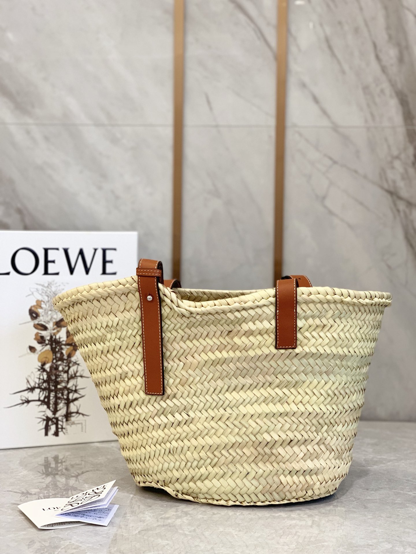 Loewe  草编包包 2