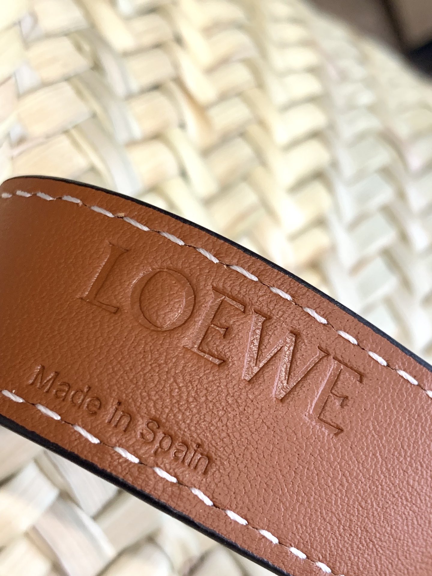 Loewe  草编包包 7
