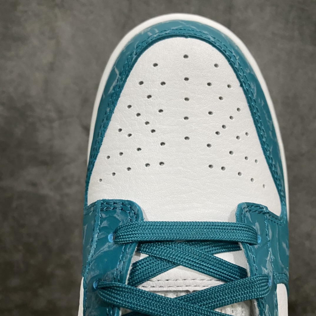 图片[9]-PK版本Dunk Low \”Ocean\” 蓝色 海洋 低帮潮流休闲板鞋 货号：DV3029-100 顶级纯原生产线 独立开发 独家原版原盒 原底原料 开模打造 原厂织唛鞋标 高精密准度 原楦原纸板开发 匹配原版98%以上 后跟垫棉独家呈现 反口里弧度正确 原厂鞋垫 背胶 后跟电绣针数 与正品一致 原厂头层皮料 原厂车缝线 质感无敌 皮料切割干净 无任何毛边 清洁度细节完美 尺码：35.5 36 36.5 37.5 38 38.5 39 40 40.5 41 42 42.5 43 44 44.5 45 46 47.5-选品中心