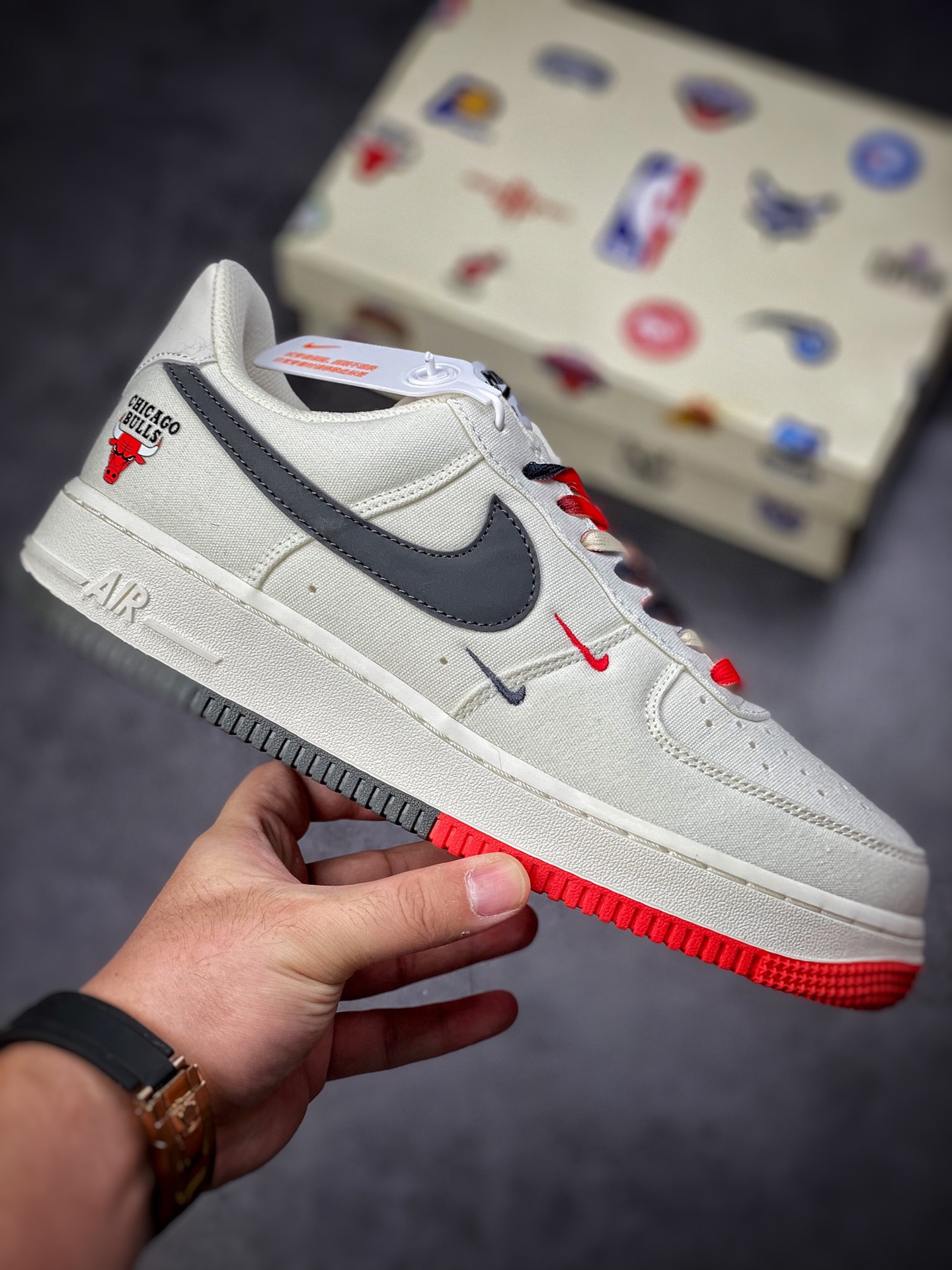 220 Nike Air Force 1 Low 07 串标白灰红渐变 芝加哥公牛 NA2022-005
