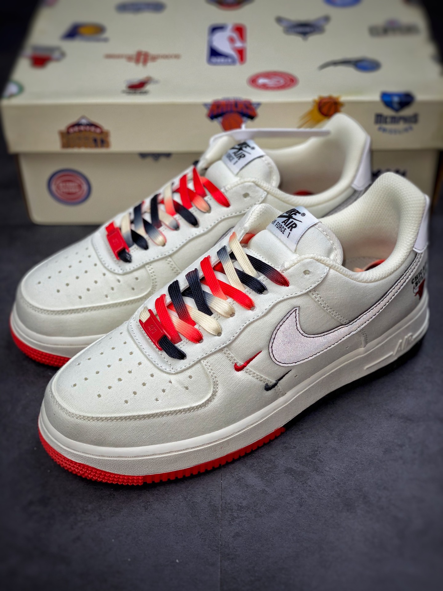 220 Nike Air Force 1 Low 07 串标白灰红渐变 芝加哥公牛 NA2022-005