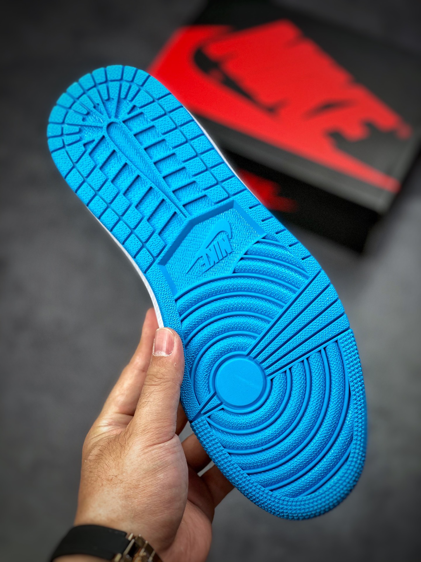 200 原装Air Jordan AJ1 Low 黑蓝脚趾CZ0790-104