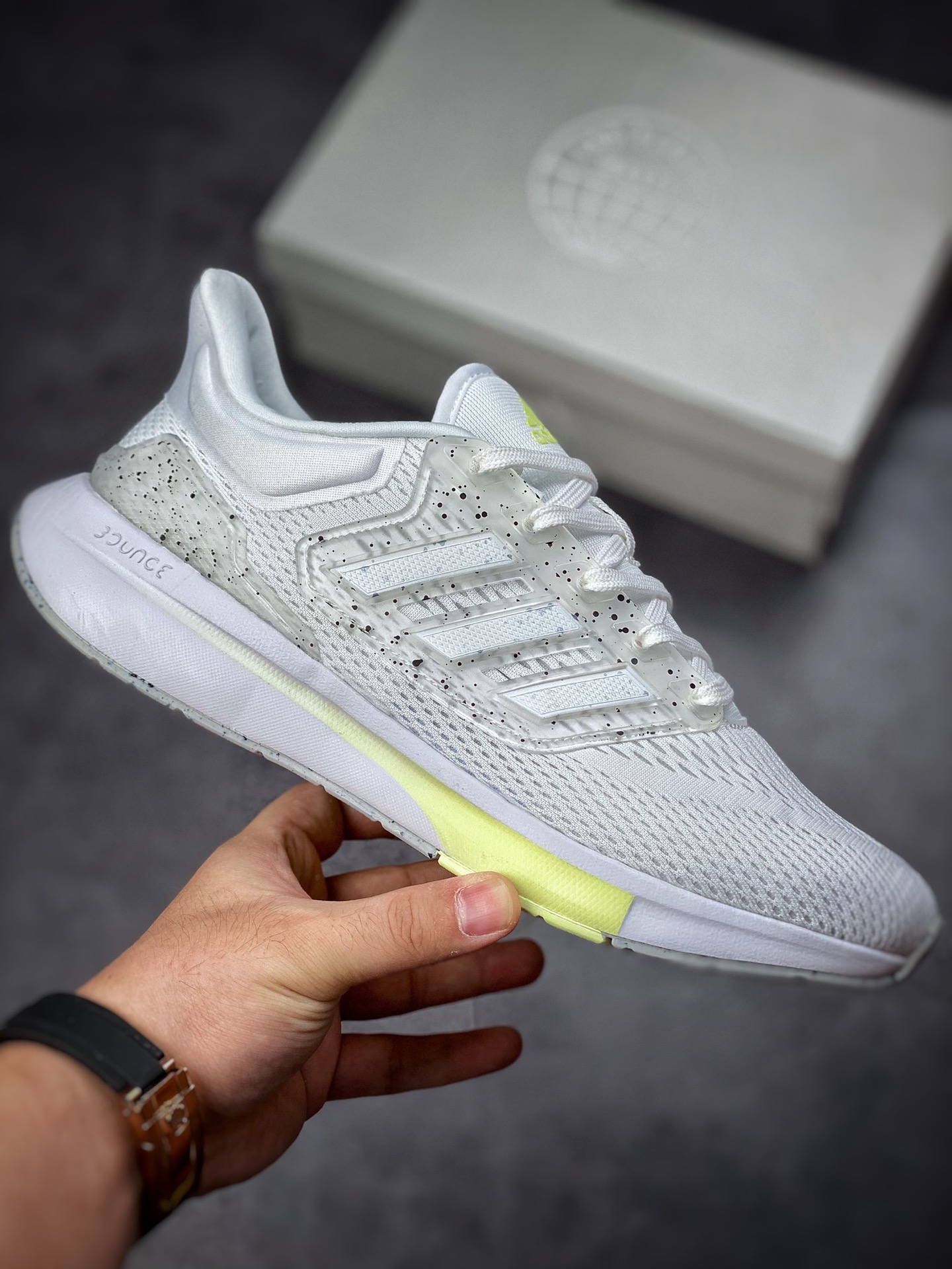 Adidas Adidas EQ21 RUN Officially Launched Retro Running Shoes GX6216