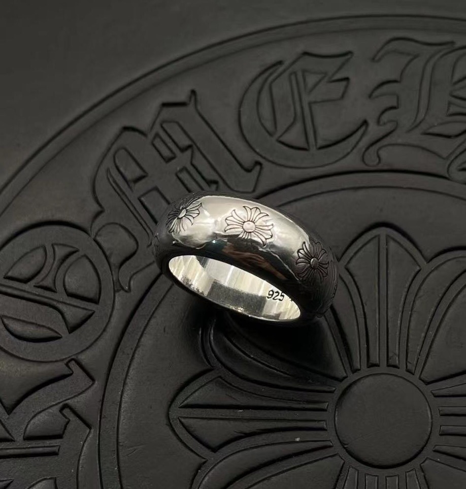 Chrome Hearts 高版本克罗心粗版圆环十字花戒指，细节到位刻字清晰，男女均可佩戴，美码5至11可选