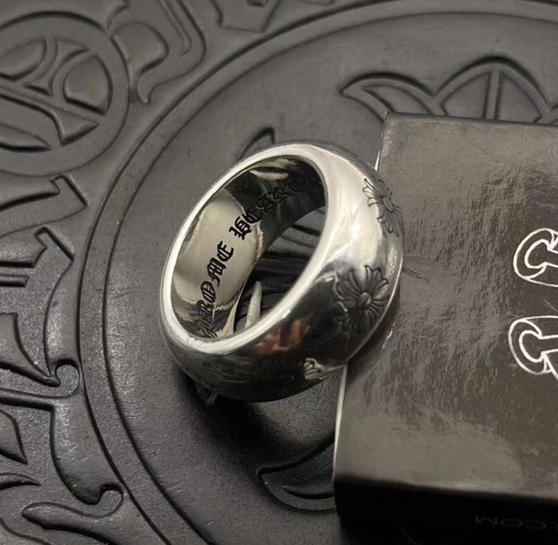 Chrome Hearts 高版本克罗心粗版圆环十字花戒指，细节到位刻字清晰，男女均可佩戴，美码5至11可选