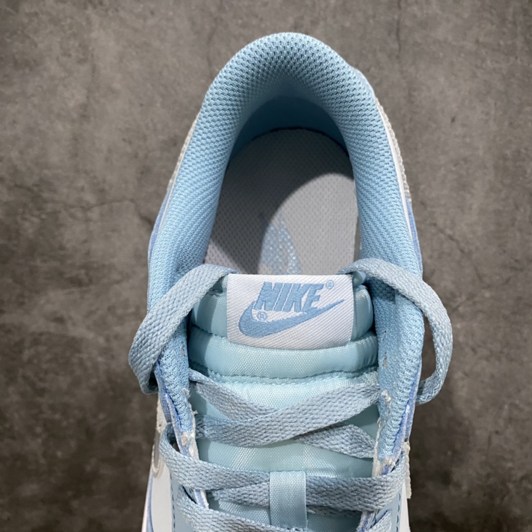 图片[8]-PK版本 Dunk Low \”TPU Swoosh Blue\” 蓝灰 复古耐磨 低帮休闲板鞋 货号：DH9765-401 #纯原生产线 独立开发 #独家原版原盒 原底原料 开模打造 #原厂织唛鞋标 高精密准度 #原楦原纸板开发 匹配原版98%以上 #后跟垫棉独家呈现 反口里弧度正确 #原厂鞋垫 背胶 后跟电绣针数 与正品一致 #原厂头层皮料 原厂车缝线 质感无敌 #皮料切割干净 无任何毛边 清洁度细节完美 尺码：35.5 36 36.5 37.5 38 38.5 39 40 40.5 41 42 42.5 43 44 44.5 45 46 47.5-选品中心