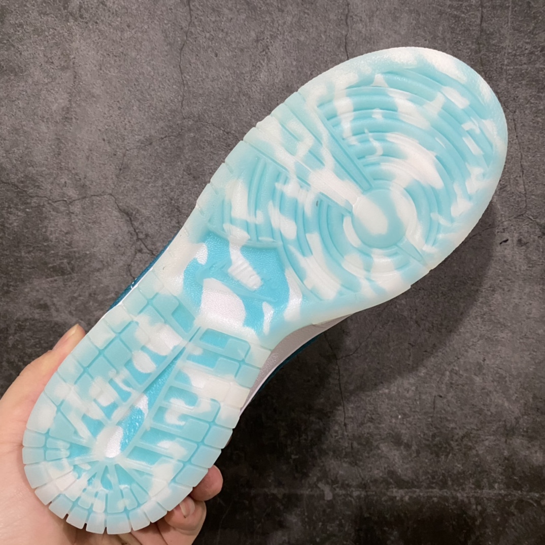 图片[9]-Top版本Dunk Low \”Ocean\” 蓝色 海洋 低帮潮流休闲板鞋 货号：DV3029-100 顶级纯原生产线 独立开发 独家原版原盒 原底原料 开模打造 原厂织唛鞋标 高精密准度 原楦原纸板开发 匹配原版98%以上 后跟垫棉独家呈现 反口里弧度正确 原厂鞋垫 背胶 后跟电绣针数 与正品一致 原厂头层皮料 原厂车缝线 质感无敌 皮料切割干净 无任何毛边 清洁度细节完美 尺码：35.5 36 36.5 37.5 38 38.5 39 40 40.5 41 42 42.5 43 44 44.5 45 46 47.5-选品中心