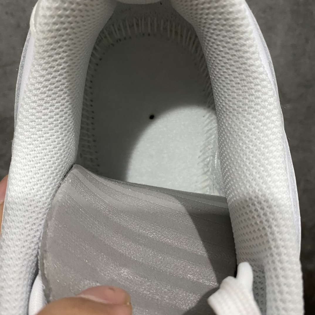 图片[9]-LW纯原 NK Dunk Low SP 白灰 DD1503-103 圈内最强版之一 零售首选 独家原厂航空铝磨具打磨大底 鞋头坡度极致还原 原盒原配 圈内天花板工艺 原厂冲刀 超高清洁度 全鞋零毛边皮料切割 全套原楦原模倾力打造完美版型 采用原厂百宏鞋带以及原厂百宏织唛舌标 内标可供原厂几率过验 原厂中底布黄色点胶 原厂中底布拉帮走线遵循公司‼️ 尺码：36 36.5 37.5 38 38.5 39 40 40.5 41 42 42.5 43 44 45 46 47.5-选品中心