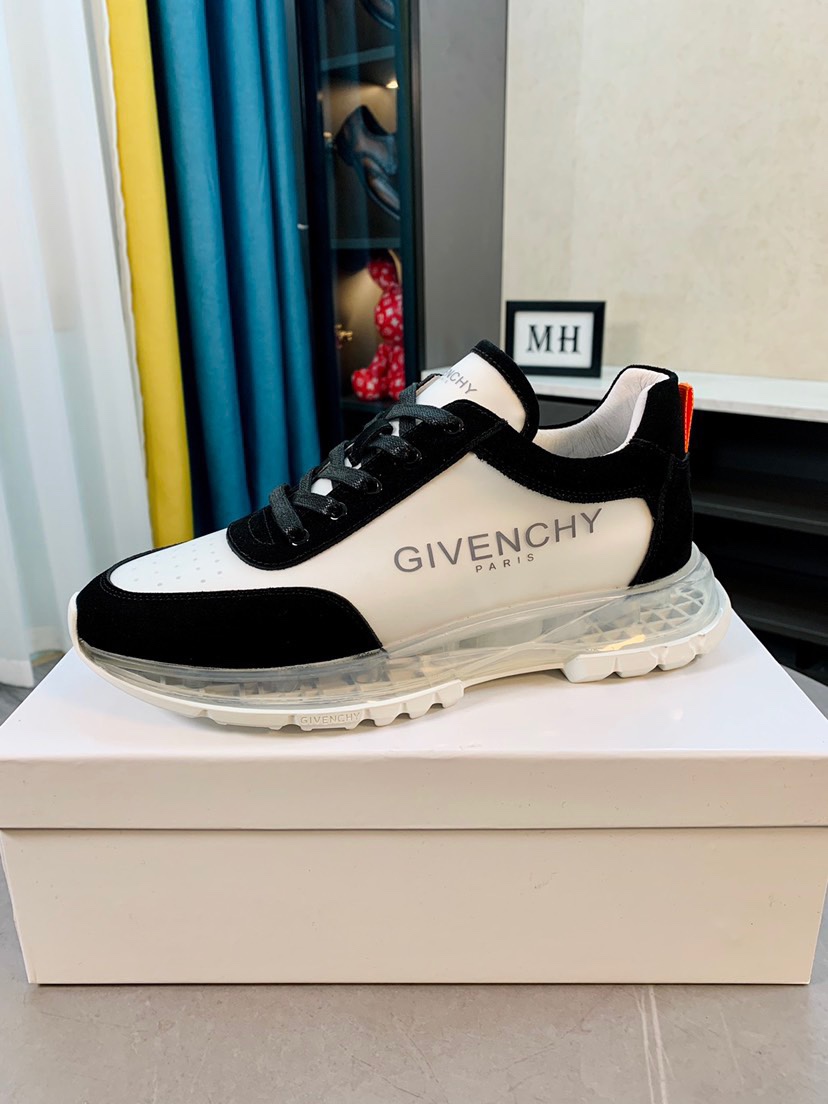 J5  GIVENCHY· 纪梵希 Givenchy  ·高端版本 专柜同步发售🔝鞋面：意大利🇮🇹进口品牌logo印花布匹🌫 尽显奢华，羊皮内里加上双层组合，脚感舒适，鞋底：原厂特供气垫tup发泡大底，轻便，舒适，随意进出专柜