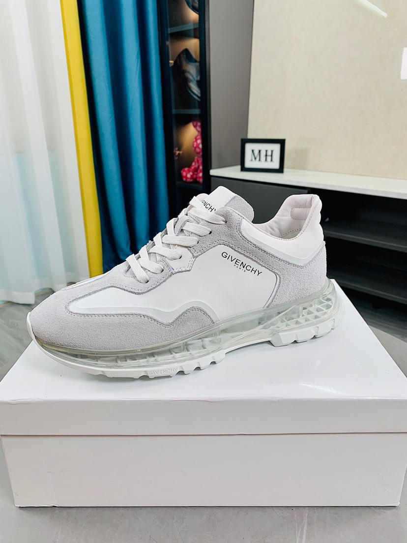 J5  GIVENCHY· 纪梵希 Givenchy  ·高端版本 专柜同步发售🔝鞋面：意大利🇮🇹进口品牌logo印花布匹🌫 尽显奢华，羊皮内里加上双层组合，脚感舒适，鞋底：原厂特供气垫tup发泡大底，轻便，舒适，随意进出专柜