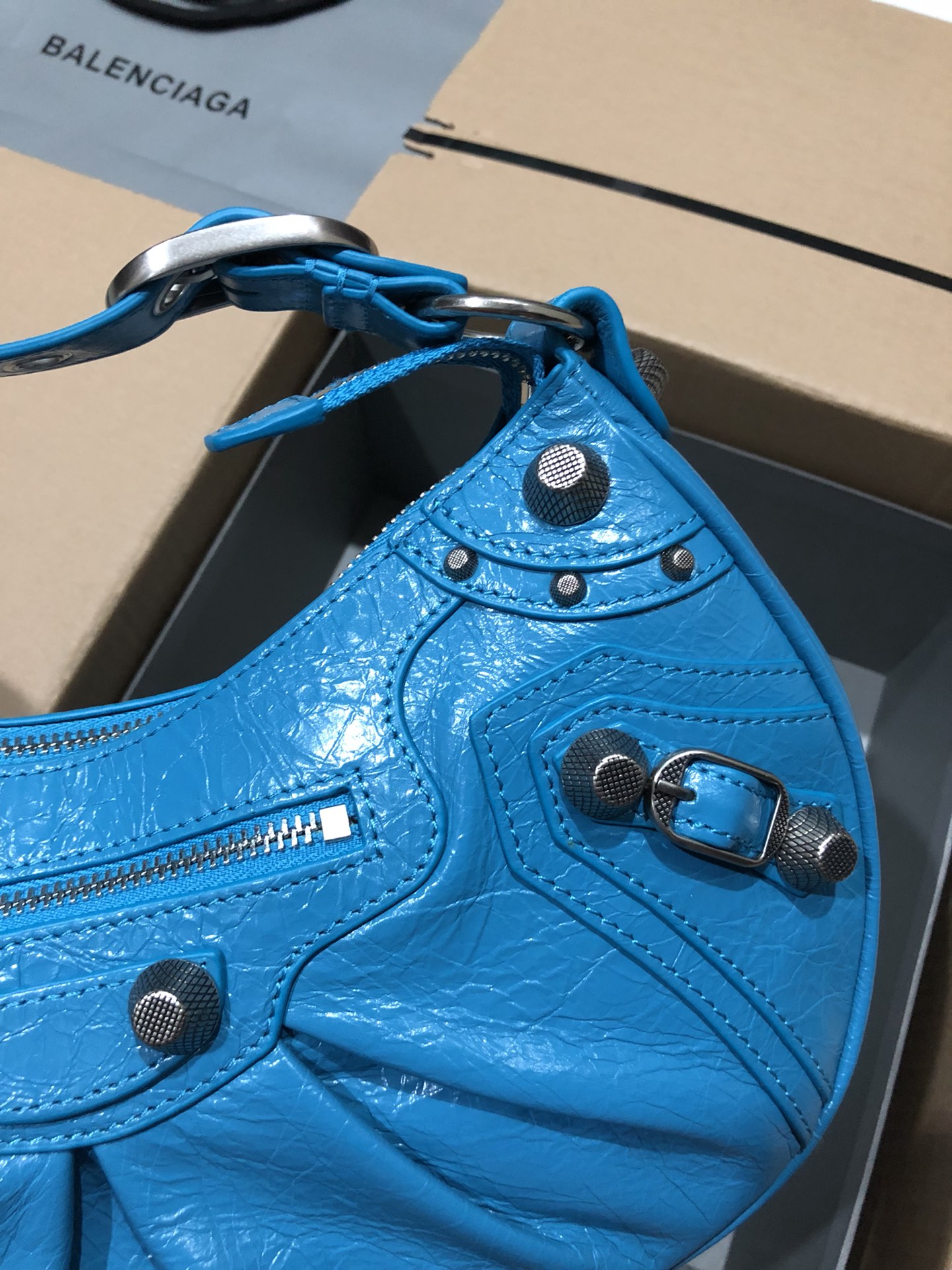 Balenciaga Style Leather Card Holder Lookbook Reference image 2