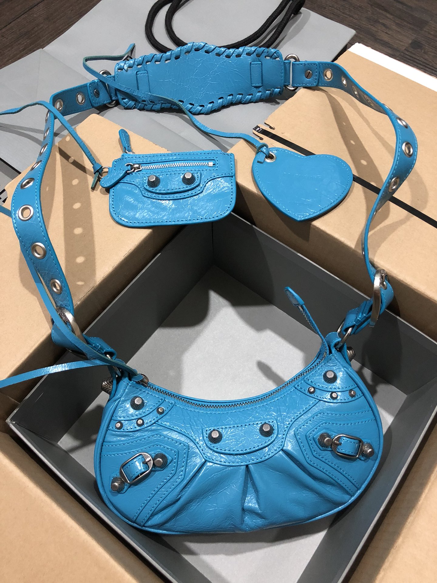Balenciaga Style Leather Card Holder Lookbook Reference image 1
