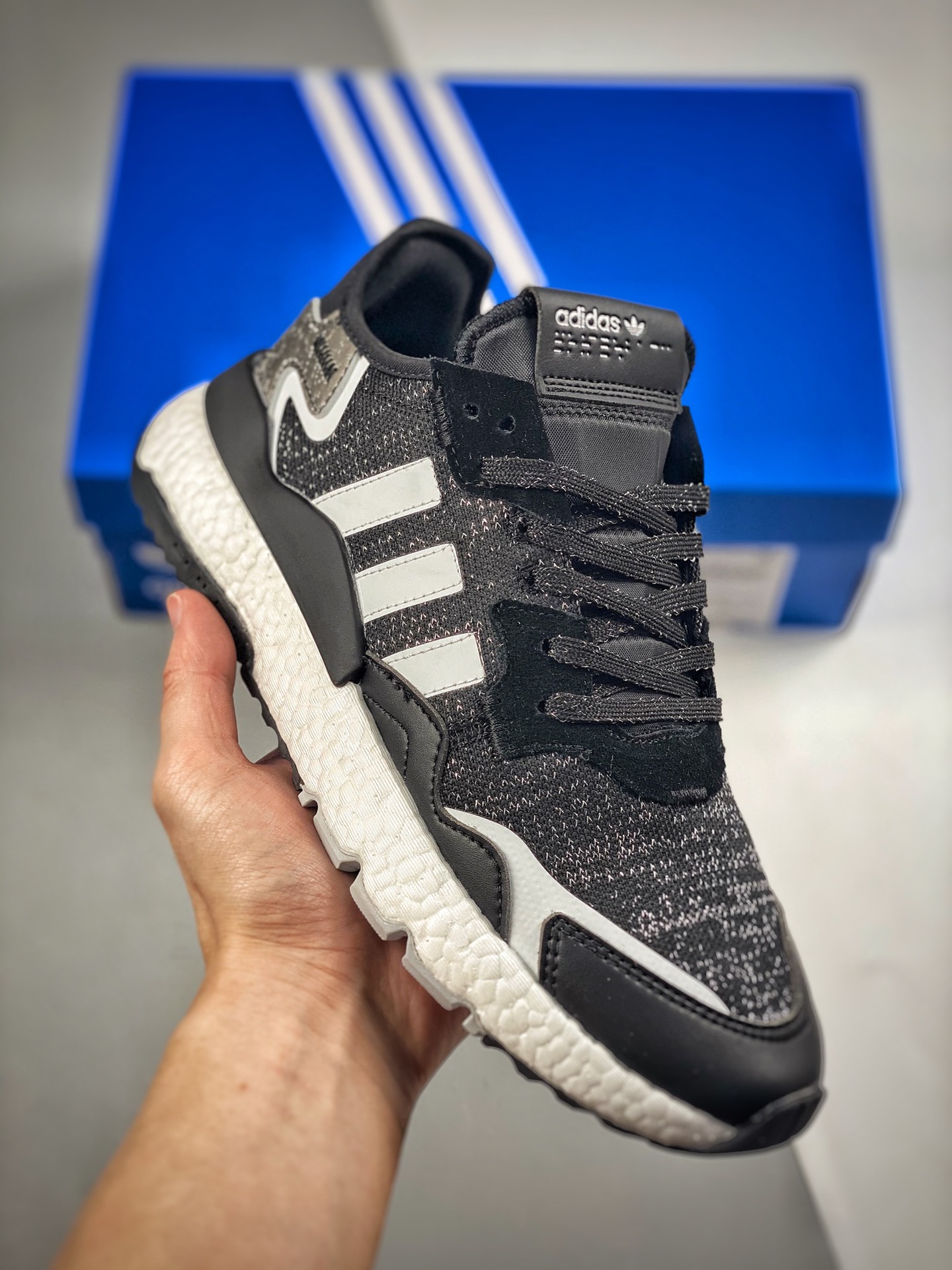 -2 Adidas/Adidas Nite Jogger Trébol Corredor nocturno Zapatillas de running retro Material original de fábrica Suela or…