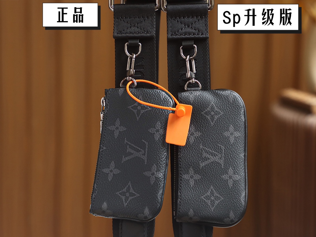 内部价 菱格变码SP免检 。 𝐓𝐑𝐈𝐎邮差包 升级版#M69443#免检版 
▪️𝐙𝐏 𝐕𝐬 升级版▪️
细节决定成败的关键，
相似度惊人！