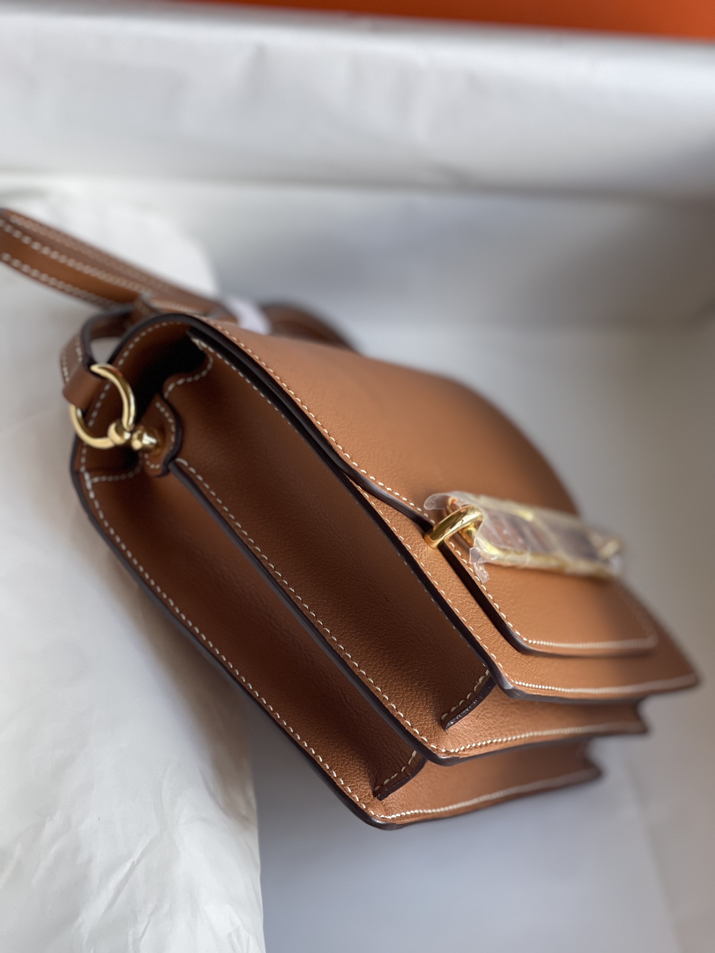 Hermès l Pig nose bag Roulis 19cm picture golden brown gold and silver buckle ready stock Evercolor leather