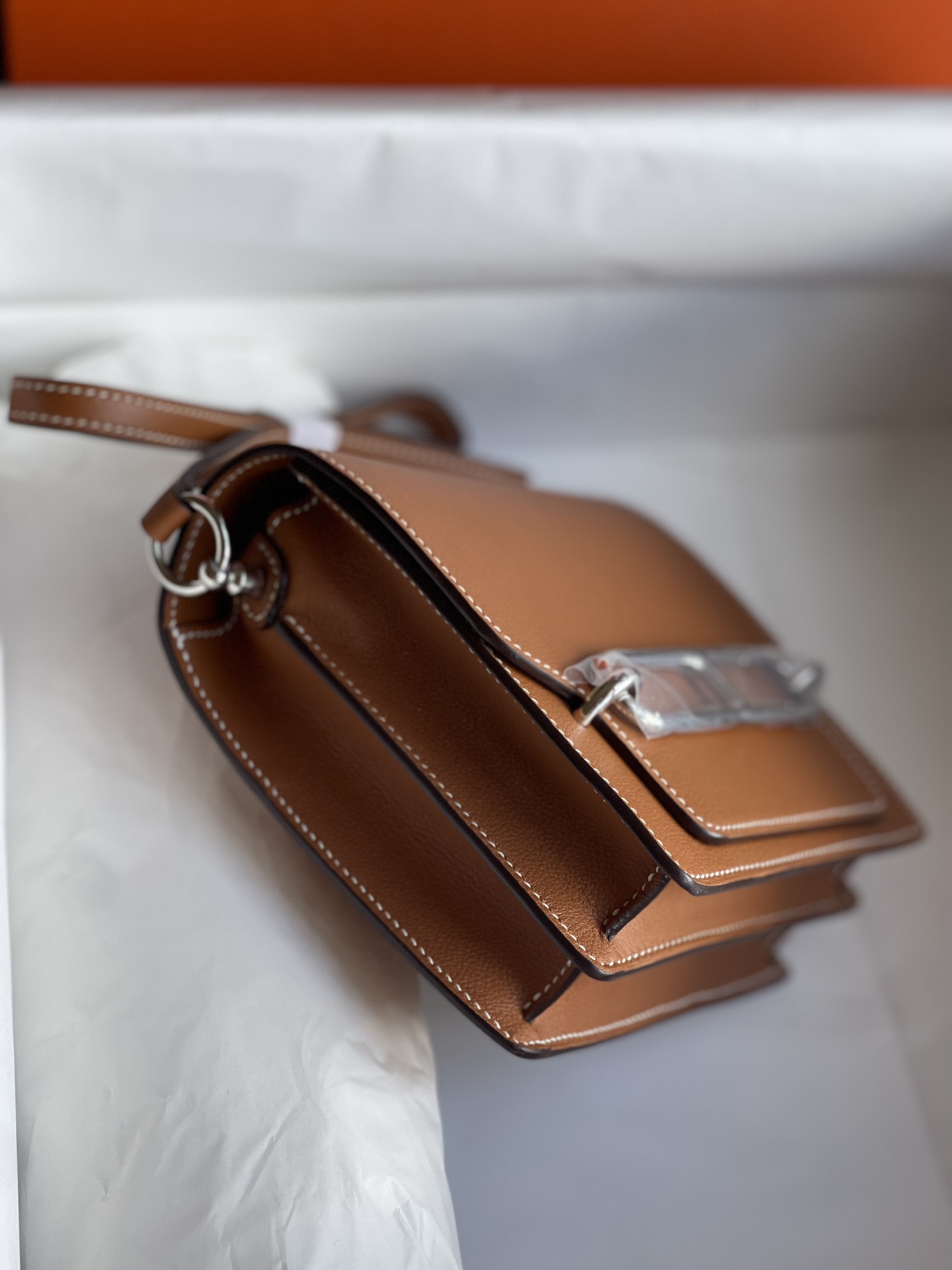 Hermès Pig nose bag Roulis 19cm picture golden brown gold and silver buckle ready stock Evercolor leather
