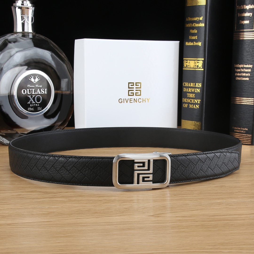 纪凡希㊙️原单高端品质🎗专柜官网同步🌟支持NFC感应💎宽度3.5精美自动扣头💯意大利进口头层鹿纹牛皮✨纹理消晰真实感超强