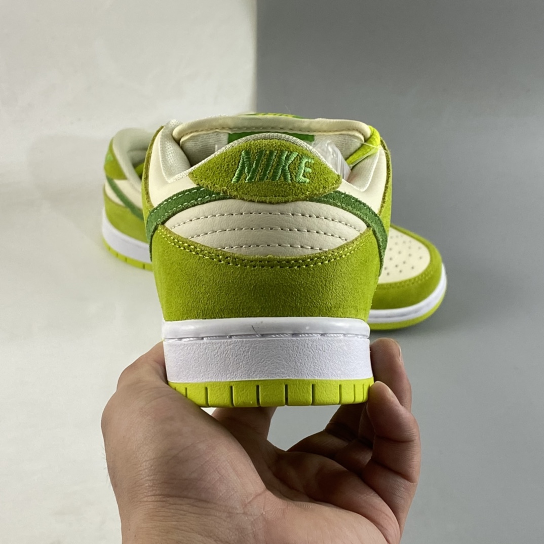 P300  Nike SB Dunk Low ”Green Apple” 苹果绿 SB低帮运动休闲板鞋 DM0807-300