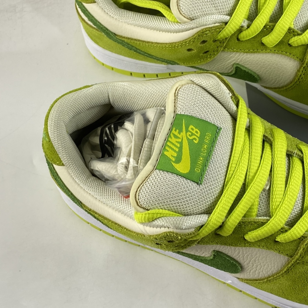 P300  Nike SB Dunk Low ”Green Apple” 苹果绿 SB低帮运动休闲板鞋 DM0807-300