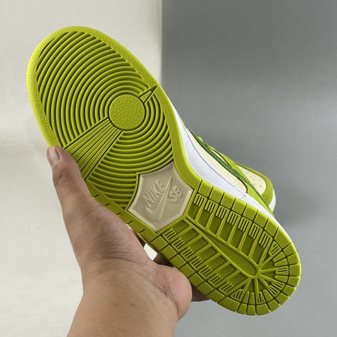 P300  Nike SB Dunk Low ”Green Apple” 苹果绿 SB低帮运动休闲板鞋 DM0807-300